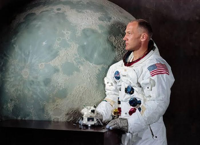 Buzz Aldrin là người đã ghi tên mình vào lịch sử khám phá vũ trụ