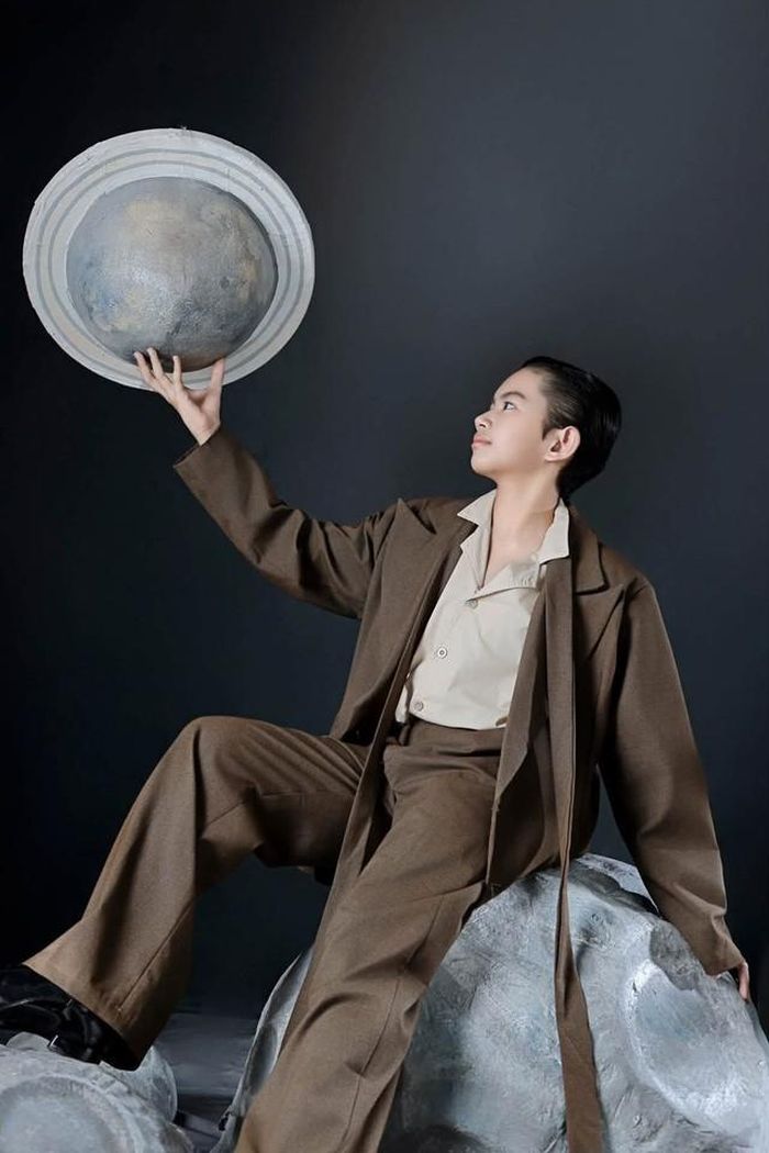 Năm 2023, Kubi cùng bạn nhảy Linh San đã xuất sắc giành huy chương vàng tại giải Syllabus World Championship tổ chức ở Italy. Thành tích này giúp cậu bé trở thành một trong những vận động viên dancesport nhỏ tuổi nhất của Việt Nam đạt được danh hiệu quốc tế. 