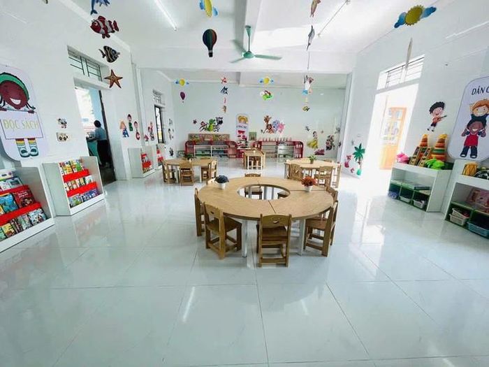 Thư viện được thiết lập tại Trường Mầm non Nghi Lộc 2. ẢNH: Đ. H