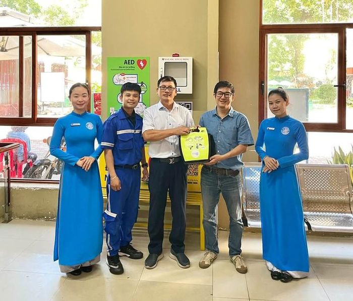 Lắp đặt máy khử rung tim tự động tại Viện Hải dương học, nơi thu hút đông đảo người dân, học sinh, sinh viên và du khách trong nước, quốc tế. Việc bố trí máy tại đây góp phần nâng cao khả năng tiếp cận thiết bị khử rung tim, hỗ trợ cấp cứu kịp thời khi xảy ra tình huống khẩn cấp.