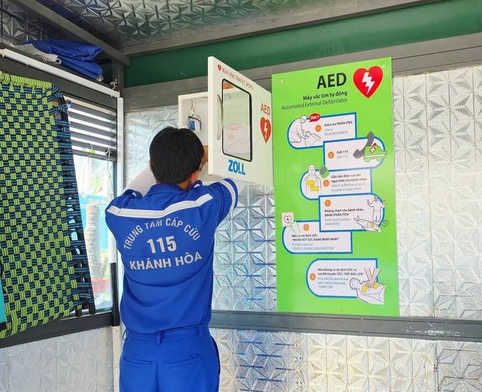 Vị trí đặt máy được che mưa, chắn nắng cẩn thận. Ảnh: T.Tâm.