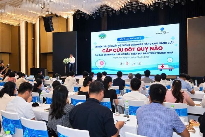 Hội thảo lần thứ 2 về nghiên cứu đề xuất hệ thống giải pháp nâng cao năng lực cấp cứu đột quỵ não tại các bệnh viện cấp cơ bản trên địa bàn tỉnh Thanh Hoá (Ảnh: Diệu Hiền)