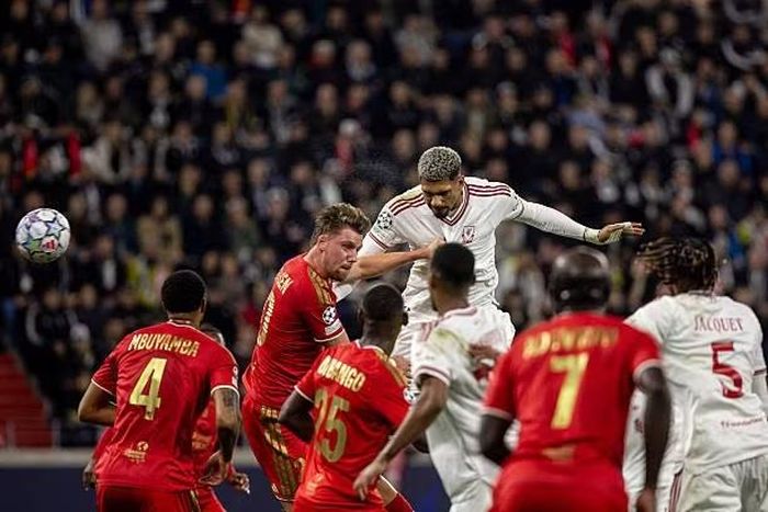 Liverpool vững vàng tại top 8 (Ảnh: Getty Images)