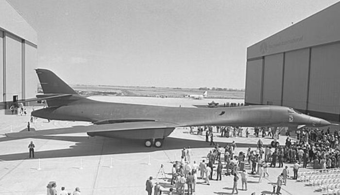 B-1A thực hiện chuyến bay đầu tiên năm 1974 và trở thành một trong những chương trình máy bay chiến lược quan trọng của Mỹ thời kỳ này.