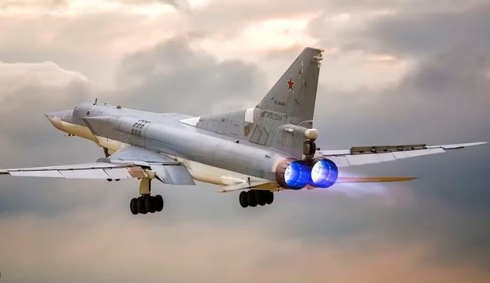Nguyên mẫu Tu-22M3 thực hiện chuyến bay đầu tiên ngày 20/6/1977. Sau khi hoàn tất thử nghiệm, máy bay được đưa vào sản xuất từ năm 1978 và phiên bản hoàn thiện được đưa vào biên chế năm 1989.