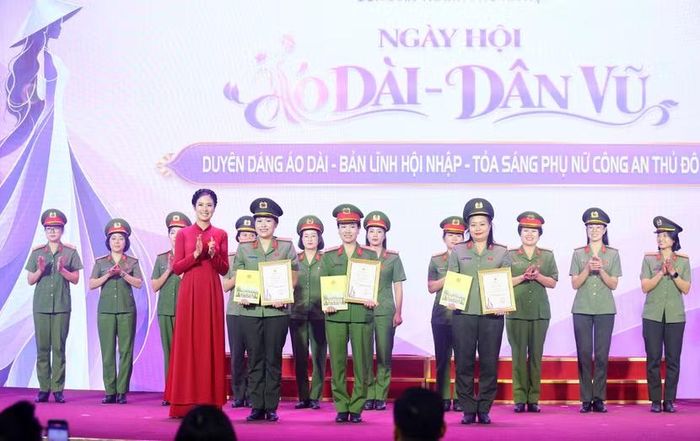 Hoa hậu Ngọc Hân trao giải "Áo dài đẹp nhất"" thuộc về Cụm thi đua số 1. Cụm thi đua số 2 được Giải "Đội hình có phần trình diễn Áo dài ấn tượng nhất". Giải "Đội hình có tiết mục Đồng diễn Dân vũ đẹp nhất" đã được trao cho Cụm thi đua số 5.