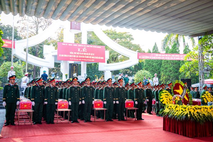 93 hài cốt liệt sĩ được đặt trang trọng trong không gian Nghĩa trang Liệt sĩ Vị Xuyên. Công tác chuẩn bị tại đây đã hoàn tất để ngày 15/10 tổ chức lễ truy điệu và an táng hài cốt liệt sĩ bảo đảm trang trọng, ý nghĩa, trang nghiêm. 