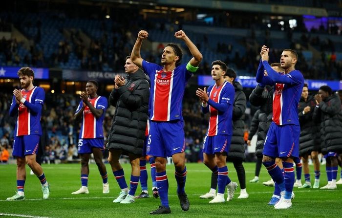  PSG vượt qua Man City 4-2. 