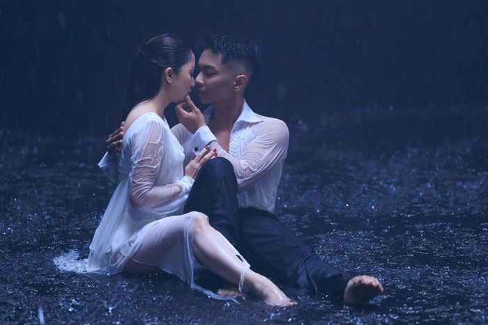 Với sự kết hợp của Lệ Quyên cùng Khánh Thi - Phan Hiển, phiên bản nhảy “Giá như anh là em” mang đến một cách thể hiện mới cho bản tình ca về sự sẻ chia và thấu hiểu