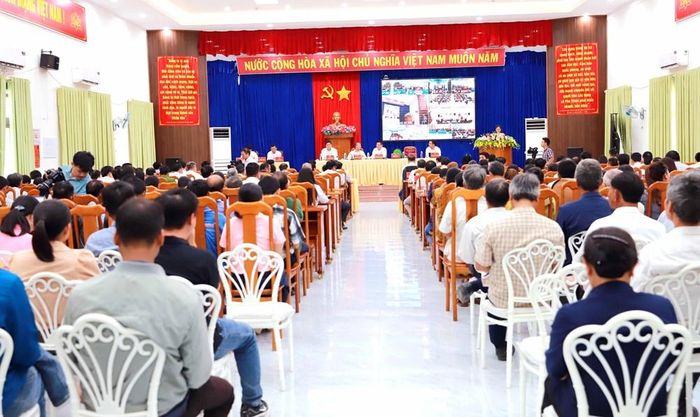 Hội nghị được tổ chức theo hình thức trực tiếp kết hợp trực tuyến từ điểm cầu chính tại xã Phú Thiện đến các điểm cầu tại các xã, phường phía Tây tỉnh Gia Lai