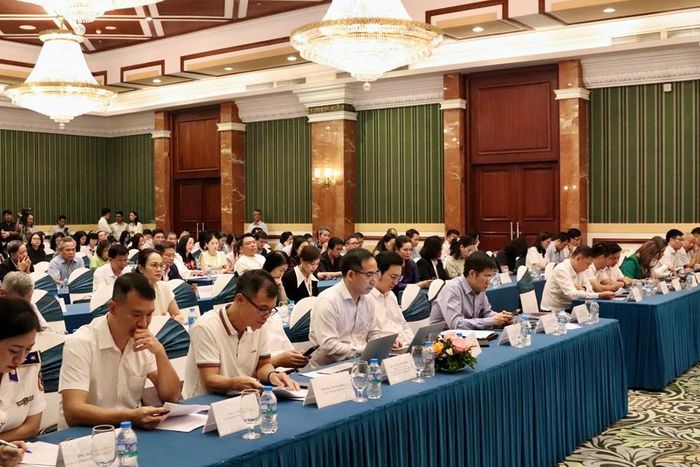Các đại biểu dự Hội nghị