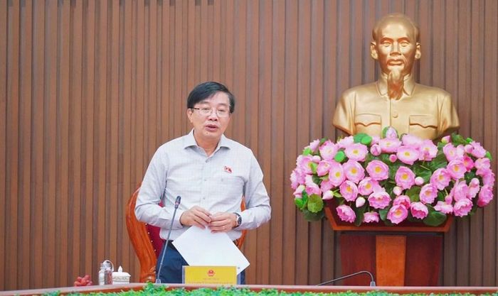 Phó Chủ nhiệm Ủy ban Kinh tế và Tài chính của Quốc hội Nguyễn Minh Sơn phát biểu