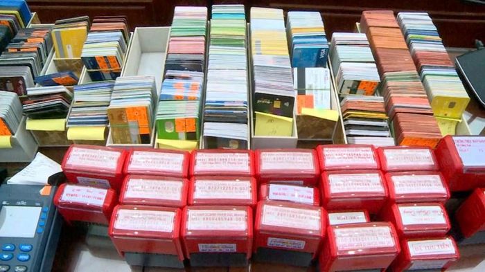 Tài liệu, tang vật thu giữ. Ảnh: Công an Thanh Hoá