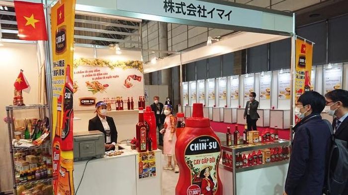 Đẩy mạnh chiến lược "Go Global" năm 2023, CHIN-SU đã đi ra thế giới với bộ gia vị dành riêng cho thị trường Nhật Bản. Bên cạnh đó, nước mắm CHIN-SU Cá cơm biển Đông đưa sản phẩm ra hàng loạt thị trường quốc tế như Mỹ, Canada, Úc, Châu Âu, Hàn Quốc