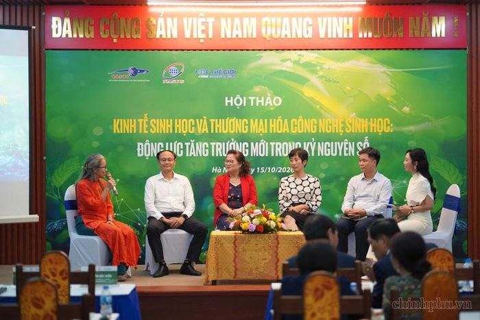 Phiên thảo luận về tháo gỡ điểm nghẽn thương mại hóa công nghệ sinh học - Từ phòng lab đến thị trường - Ảnh: chinhphu.vn/Thu Giang