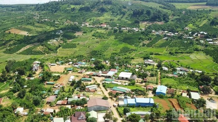 Quá trình sắp xếp đơn vị hành chính tại Lâm Đồng cũng đặt ra yêu cầu lớn đối với công tác quản lý đất đai ở cơ sở.