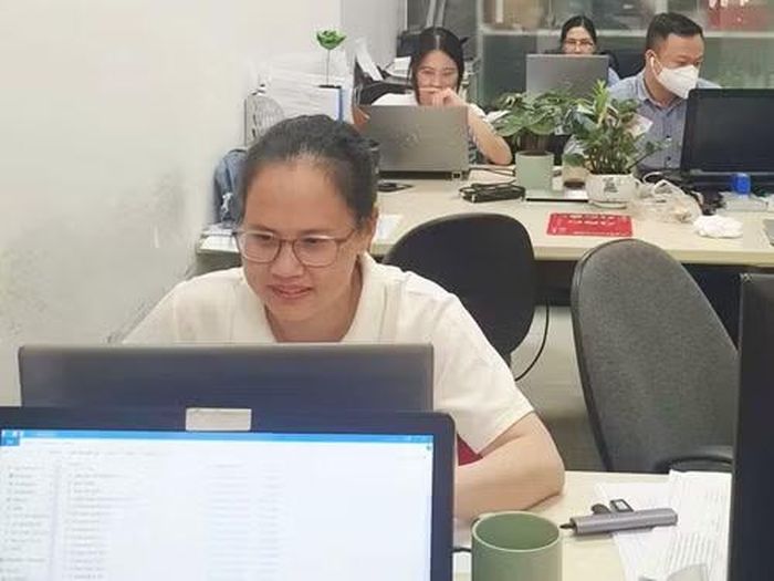 Chị Bùi Thị Huệ, chuyên viên đấu thầu, Công ty cổ phần công nghệ phòng cháy Thành Nam. (Ảnh: Nhân vật cung cấp)