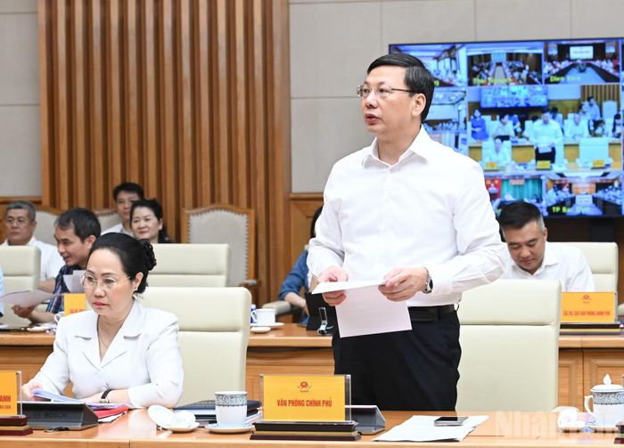 Phó Chủ nhiệm Văn phòng Chính phủ Phạm Mạnh Cường phát biểu tại hội nghị.