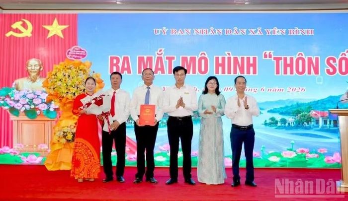 Ra mắt "Thôn số" tại xã Yên Bình, tỉnh Lào Cai. (Ảnh: THANH SƠN)