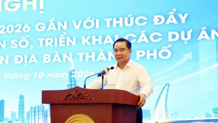 Ủy viên Trung ương Đảng, Chủ tịch Ủy ban nhân dân Thành phố Hồ Chí Minh Nguyễn Văn Được phát biểu tại hội nghị. (Ảnh: Ủy ban nhân dân Thành phố Hồ Chí Minh)