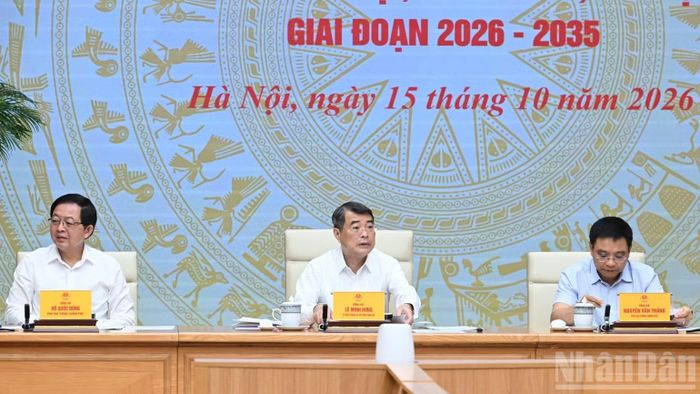  Thủ tướng Chính phủ Lê Minh Hưng chủ trì hội nghị. (Ảnh: TRẦN HẢI) 