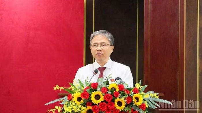 Đồng chí Trần Hòa Nam, Phó Chủ tịch Ủy ban nhân dân tỉnh Khánh Hòa phát biểu. (Ảnh: VŨ TÂN)