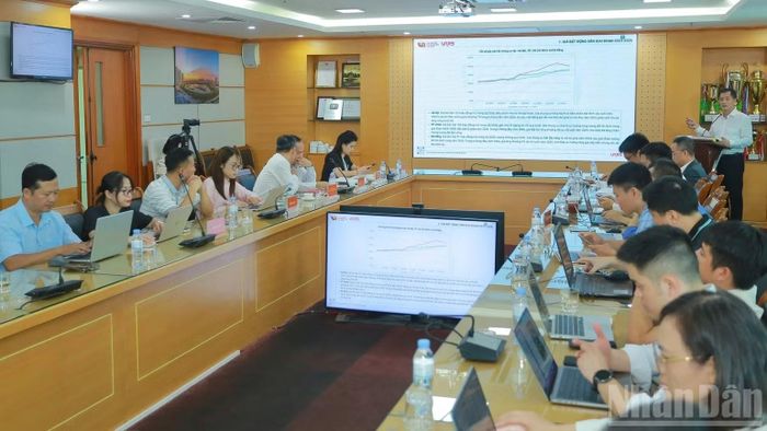 Điểm trực tiếp sự kiện tại trụ sở Báo Nông thôn Ngày nay/Dân Việt. (Ảnh: KHỔNG CHÍ)
