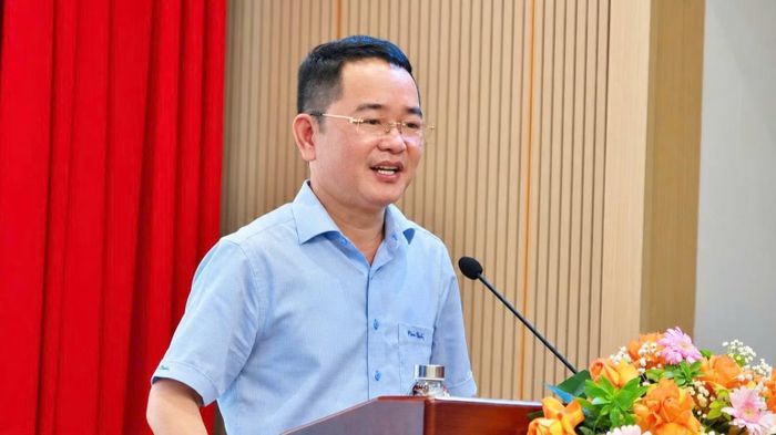 Tổng Biên tập Báo Pháp luật Việt Nam Vũ Hoài Nam phát biểu tại tọa đàm. (Ảnh: TL)