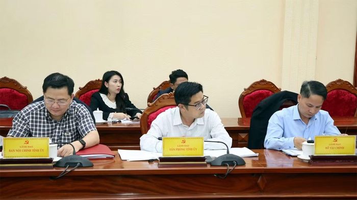Đại diện sở, ngành tham dự cuộc họp. (Ảnh: CTV)