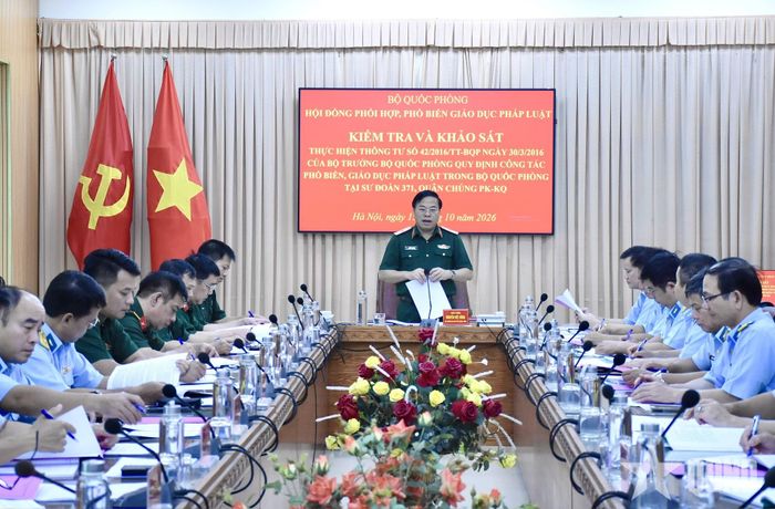 Quang cảnh buổi kiểm tra. 