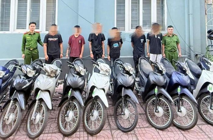 Các đối tượng trộm cắp bị bắt giữ cùng tang vật.