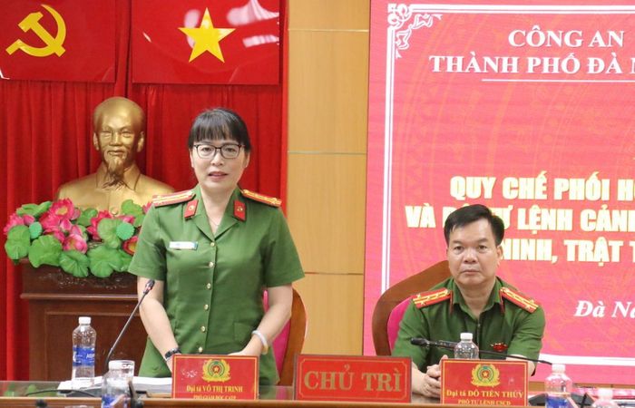 Đại tá Võ Thị Trinh- Phó Giám đốc Công an TP phát biểu tại buổi lễ