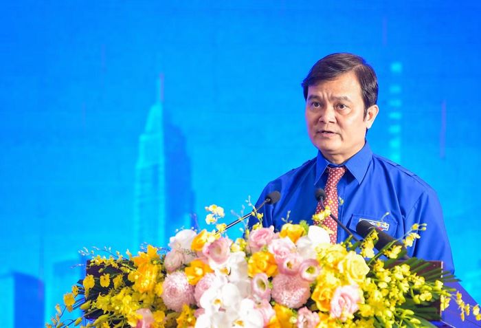Bí thư thứ nhất T.Ư Đoàn Bùi Quang Huy phát biểu đáp từ, tiếp thu ý kiến chỉ đạo của Thủ tướng Chính phủ.