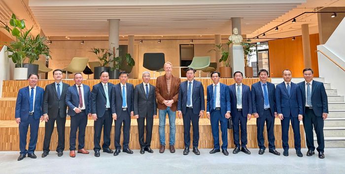  Đoàn đại biểu TPHCM làm việc với Công viên Khoa học và Công nghệ WISTA Adlershof. Ảnh: MINH QUẾ 