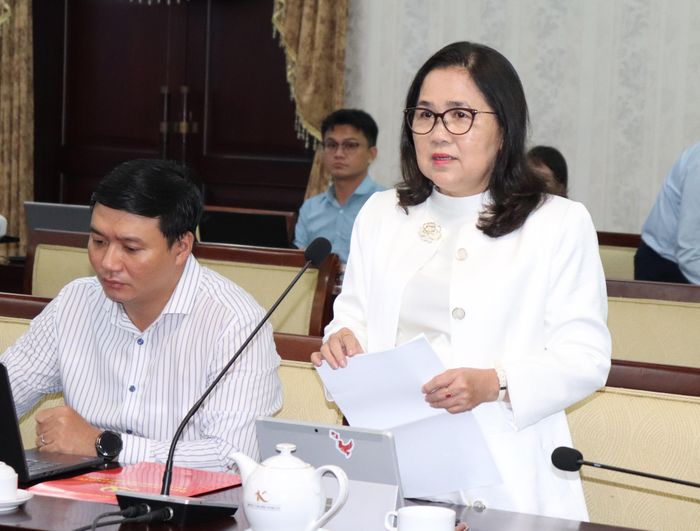 Đại biểu phát biểu tại hội thảo