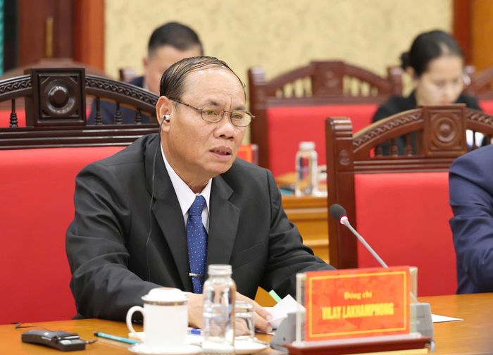  Thường trực Ban Bí thư Lào Vilay Lakhamphong phát biểu tại hội đàm. Ảnh: QUANG PHÚC 