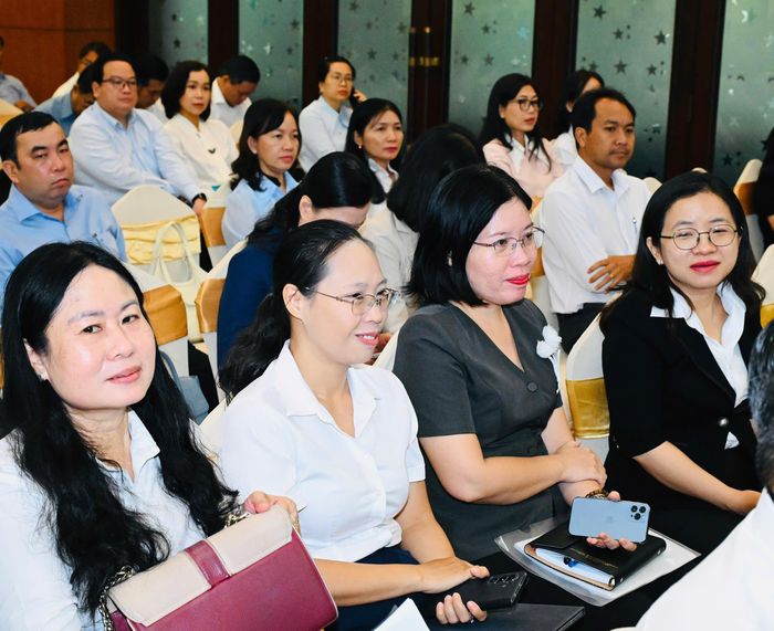 Đại biểu dự hội nghị, sáng 15-10. Ảnh: VIỆT DŨNG
