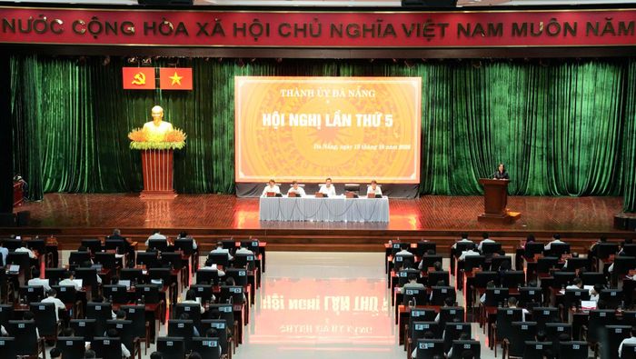  Hội nghị Thành ủy Đà Nẵng lần thứ 5 đánh giá kết quả thực hiện nhiệm vụ 9 tháng đầu năm và quyết nghị các giải pháp trọng tâm cho chặng đường nước rút 3 tháng cuối năm 2026 