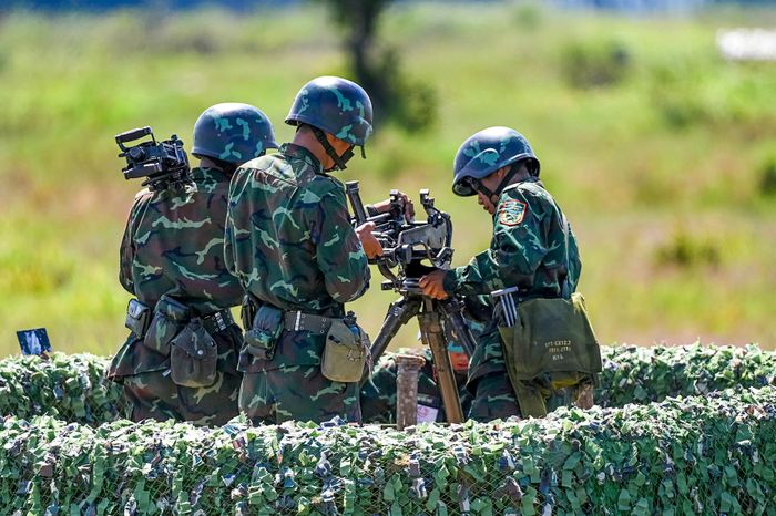  Lực lượng phòng không lục quân chiếm lĩnh trận địa 