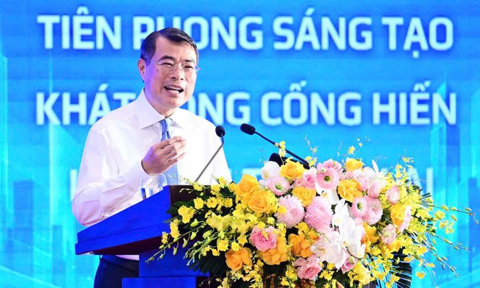  Thủ tướng nhấn mạnh Chính phủ sẽ có giải pháp hỗ trợ người trẻ thuê, mua nhà với chi phí phù hợp, giảm áp lực tài chính về nhà ở. Ảnh: ĐỖ TRUNG 