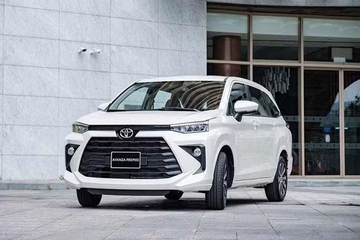 4. Toyota Avanza Premio: 25 xe ﻿Mẫu xe đứng ở vị trí thứ 4 trong top 10 ôtô bán kém nhất Việt Nam trong tháng 9/2026 là Toyota Avanza Premio. Doanh số của mẫu xe này giảm nhẹ 3,8% xuống còn 25 chiếc. Doanh số cộng dồn từ tháng 1 đến tháng 9 năm nay của Toyota Avanza Premio cũng chỉ đạt 513 xe, khá khiêm tốn so với những đối thủ khác trong phân khúc MPV cỡ nhỏ tại Việt Nam.