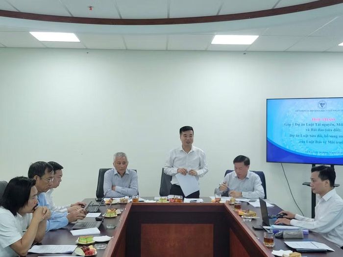 Tổng Thư ký VUSTA Nguyễn Quyết Chiến phát biểu định hướng hội thảo