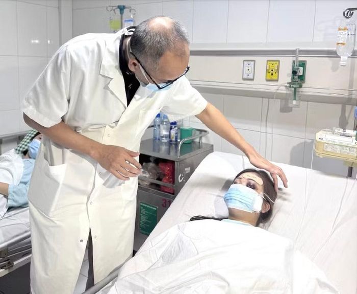 Bệnh nhân bị áp xe, nhiễm trùng muộn sau khi tiêm filler phải điều trị tại Bệnh viện Trung ương Quân đội 108 – ( Ảnh: BVCC).