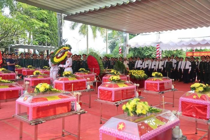 Lễ truy điệu, an táng 93 hài cốt liệt sĩ.