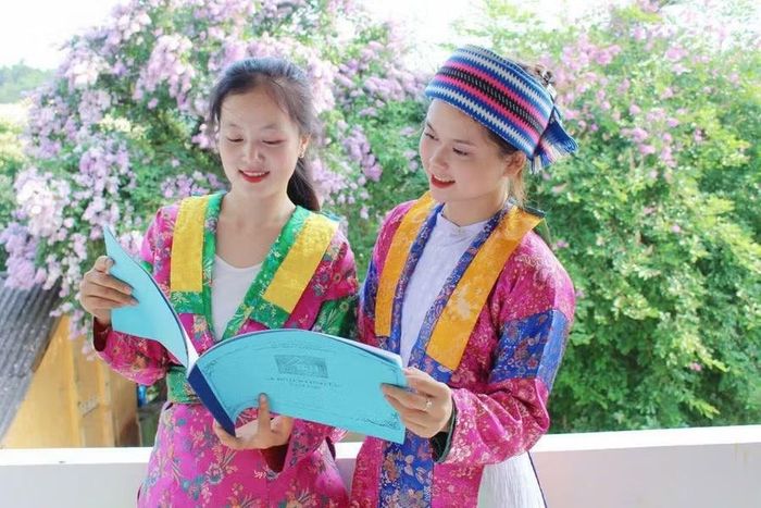 Việc đào tạo ngành Sư phạm tiếng Mông là bước tiến quan trọng trong việc bảo tồn văn hóa truyền thống gắn liền với phát triển nguồn nhân lực địa phương.