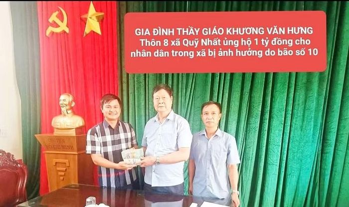 Gia đình thầy giáo Khương Văn Hưng ủng hộ 1 tỷ đồng cho nhân dân xã Quỹ Nhất, Ninh Bình bị ảnh hưởng do bão số 10.