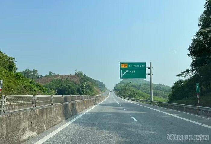 Cao tốc Tuyên Quang - Phú Thọ được đưa vào khai thác cuối năm 2023, đóng vai trò quan trọng trong phát triển kinh tế xã hội, bảo đảm quốc phòng, an ninh vùng Tây Bắc.