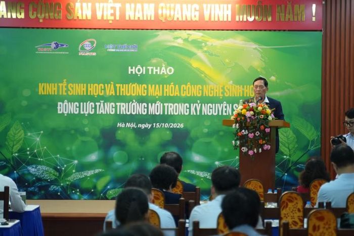 Tiến sĩ Trần Văn Tùng, Chủ tịch Hội Thông tin Khoa học và Công nghệ Việt Nam, nguyên Thứ trưởng Bộ Khoa học và Công nghệ phát biểu tại sự kiện (Ảnh: Khánh Dương)