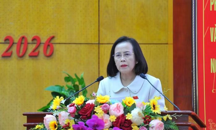 Phó Bí thư Tỉnh ủy, Chủ tịch HĐND tỉnh Đoàn Thị Hậu phát biểu bế mạc kỳ họp. Ảnh: Báo Lạng Sơn.