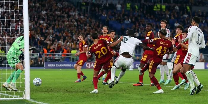 Khoảnh khắc Rudiger dứt điểm mang về chiến thắng cho Real Madrid